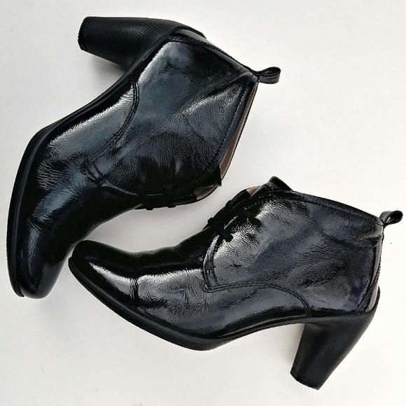 ecco patent leather boots